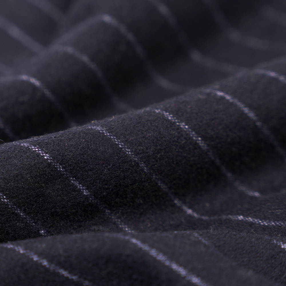 53 % ull, 47 % polyester, 350G/M, Zhiqing + hvit, vertikal stripete flanellstoff, ML-317245X-2