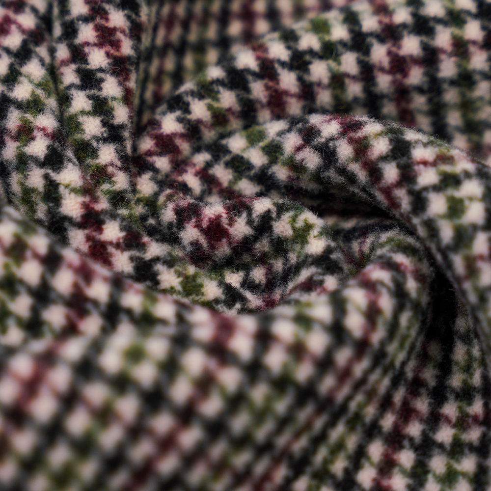 20 % ull, 70 % polyester, 10 % annet fiber, 800G/M, fargesjekk, dobbeltsidig fløyelsstoff, ML-4400-3