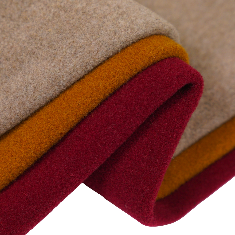 20 % ull, 70 % polyester, 690G/M, jordfarge, haugstoff, ML-2010384-4